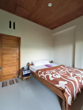Made Oka Budget Room